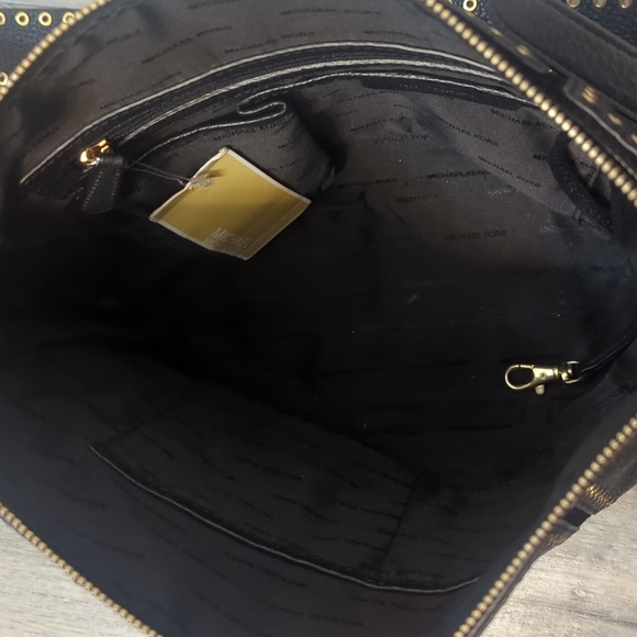 Michael Kors Brooklyn Grommet Leather Crossbody Handbag NWT - Picture 12 of 13